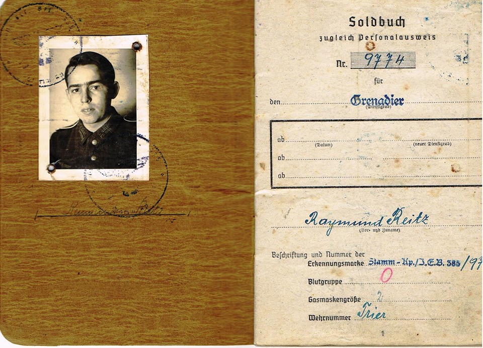 Raymond_Reitz_Soldbuch.jpg